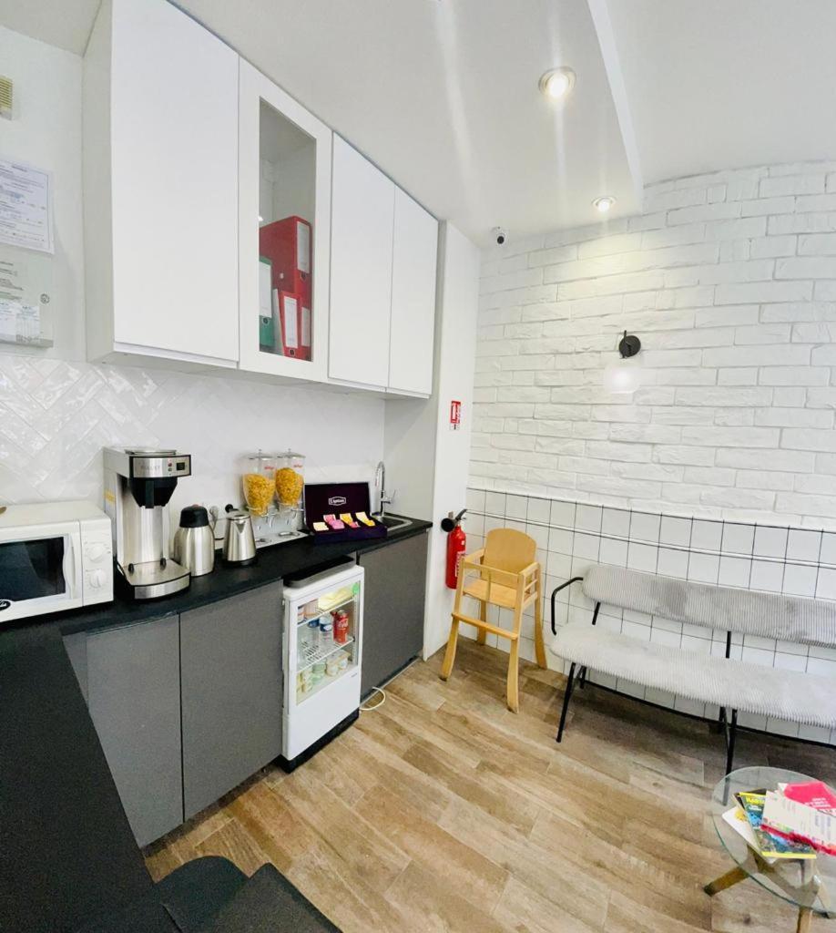 Hipotel Paris Gambetta Republique מראה חיצוני תמונה